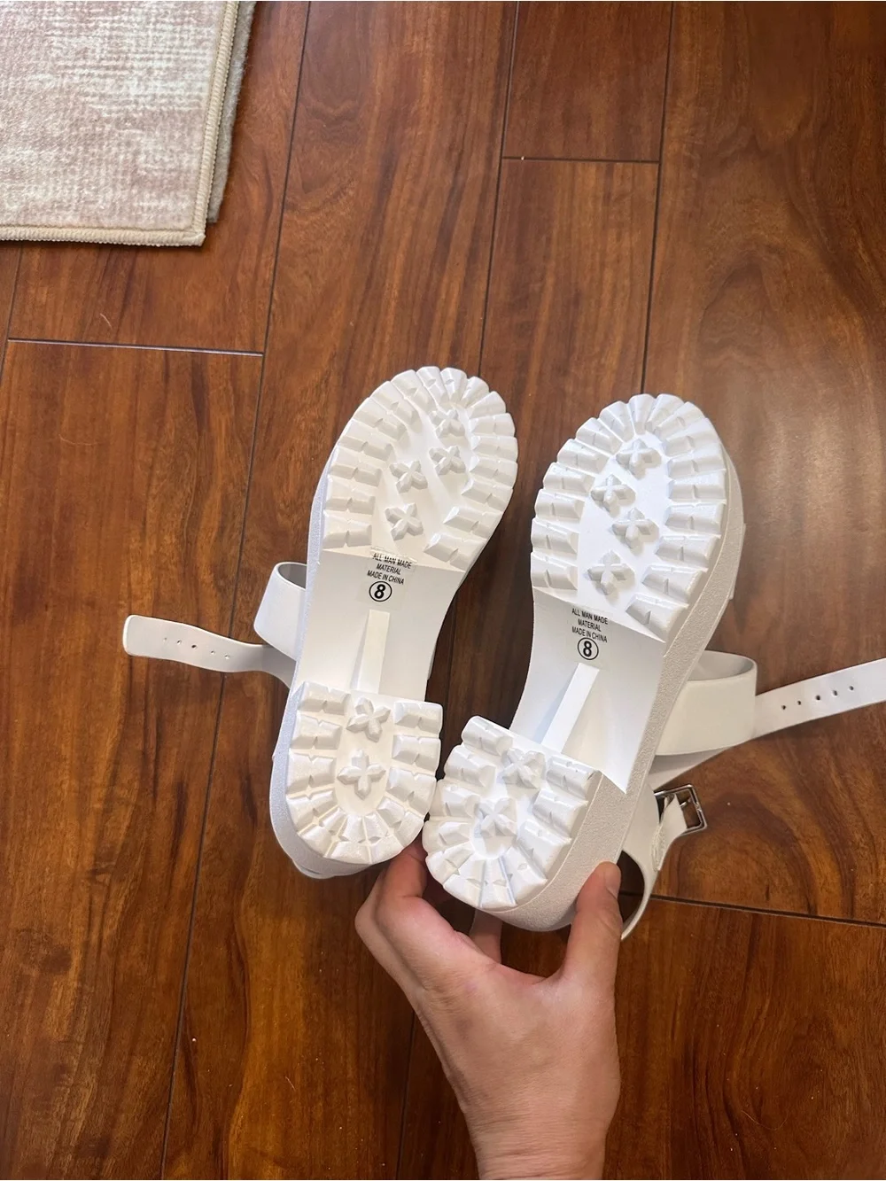 NWT SODA Chunky Platform Strappy Sandals - White